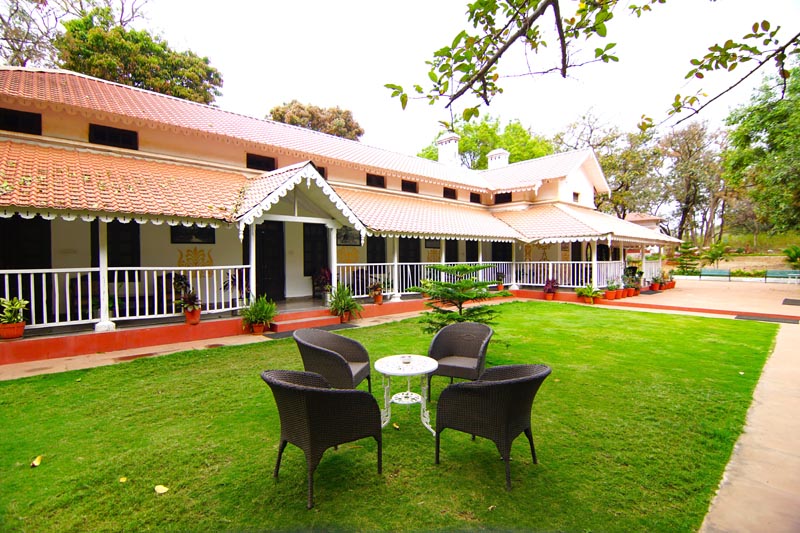 Karnikar Bungalow Pachmarhi